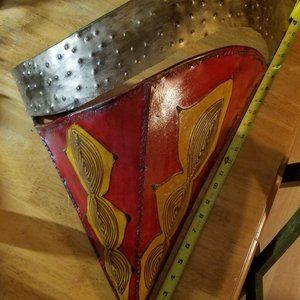 Wall mount decoration.